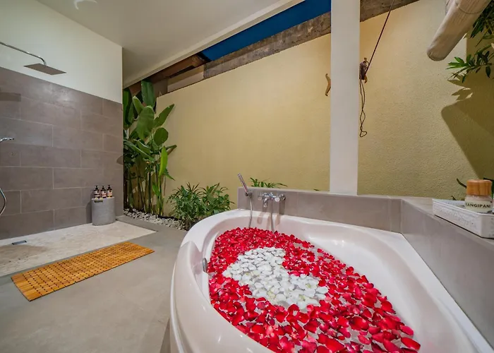 Вилла 7 Bedroom Luxury Oasis In Семиньяк
