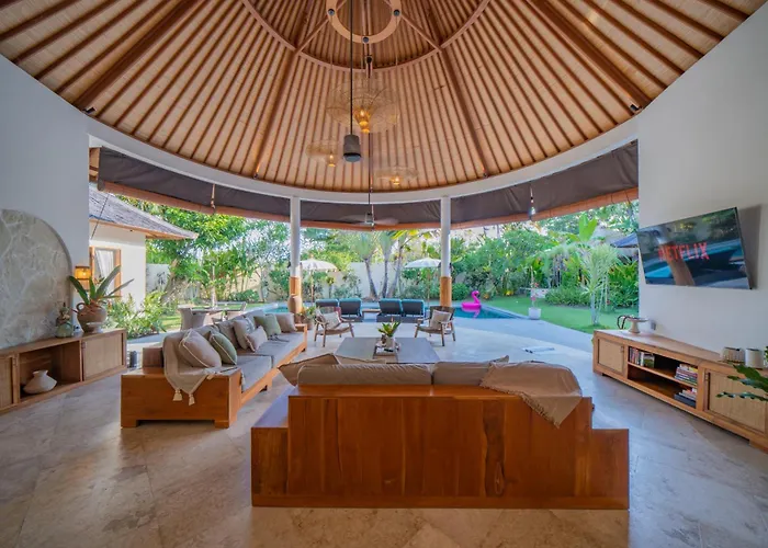 7 Bedroom Luxury Oasis In Вилла Семиньяк