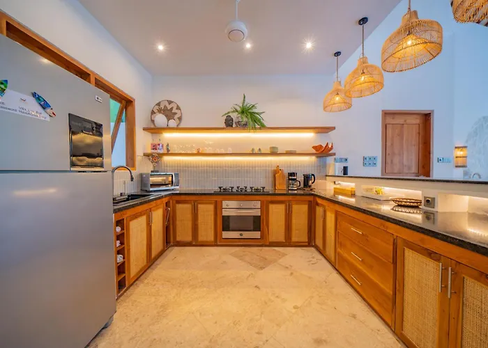 7 Bedroom Luxury Oasis In Вилла